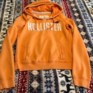Hollister 5 for $25‼️